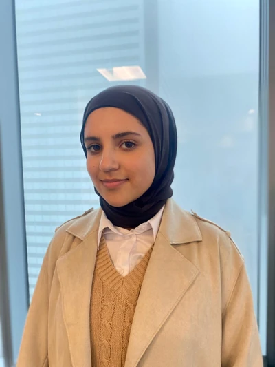 Razan S. headshot